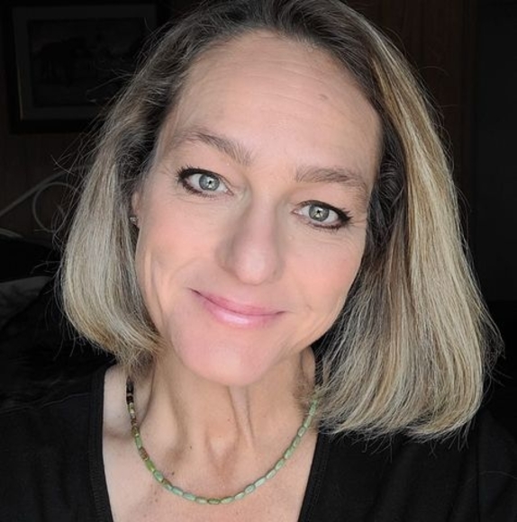 Meet your Posher, Amy - Picture 1 of 1